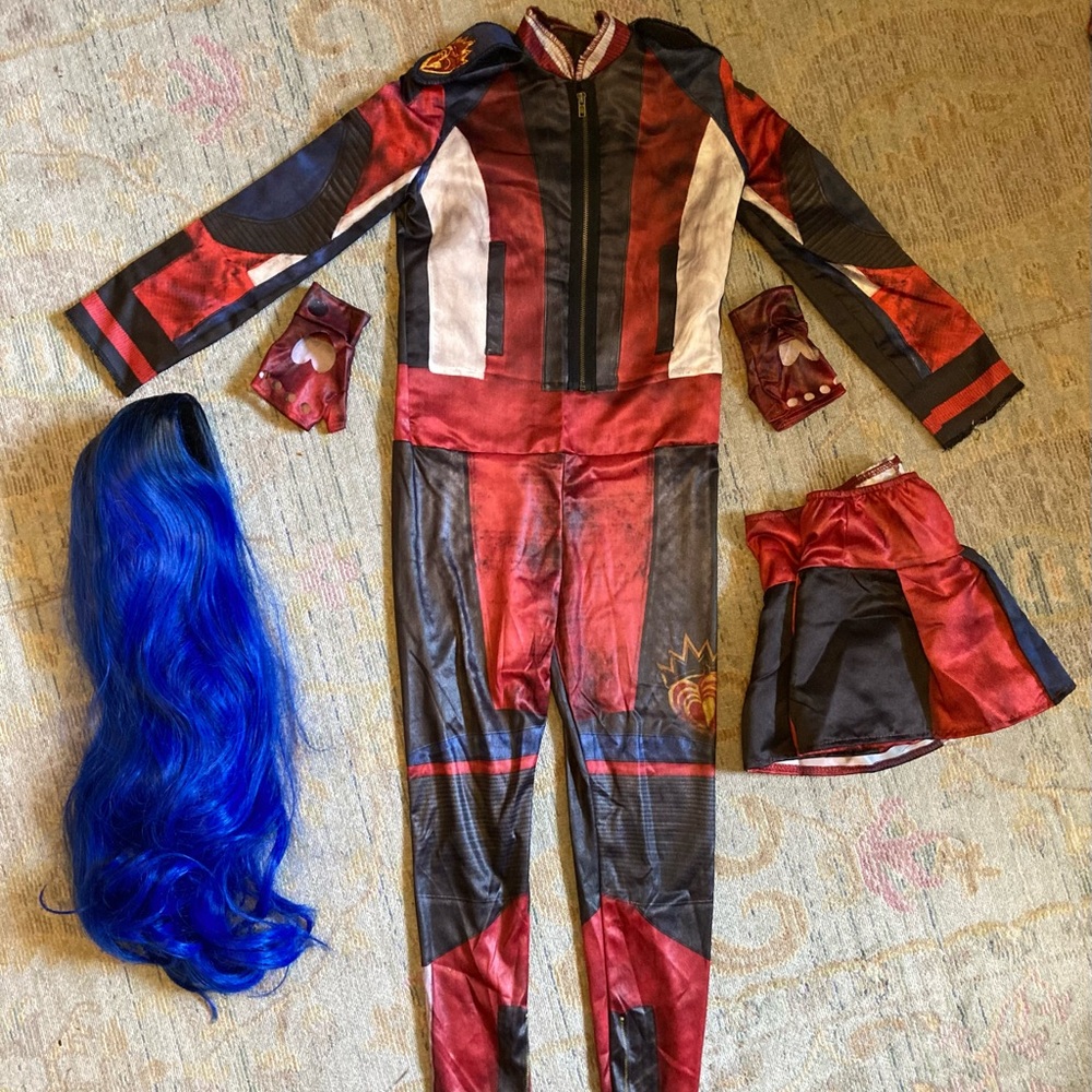 Sold.  Evie Descendants 3 Deluxe Girls Costume